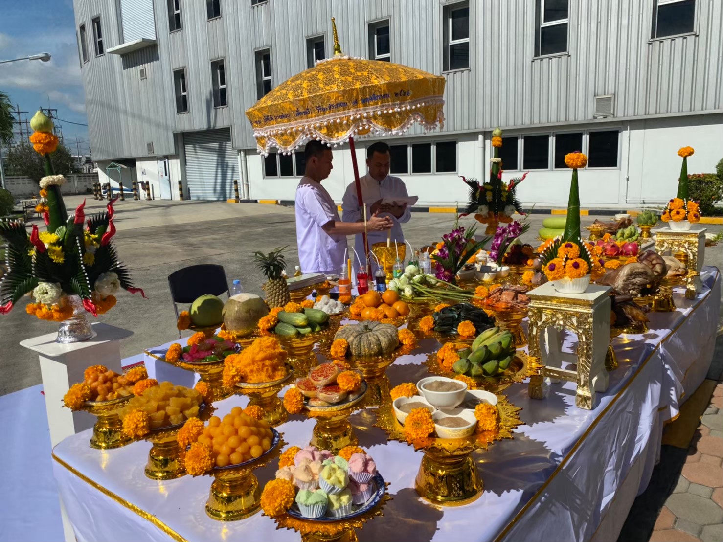 LINE_ALBUM_พิธีไหว้ศาล 20665_230116_3.jpg